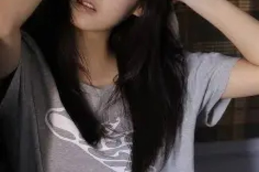 相亲舞台上的“富豪”人设崩塌：148万二手奥迪冒充宾利