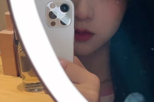 韩红手脚泡得发白！贵州洪灾现场这一幕质疑者终于闭嘴了